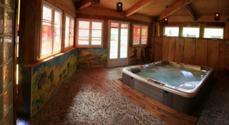 La Forge d'Espy gîte avec SPA privé en bordure de rivière.