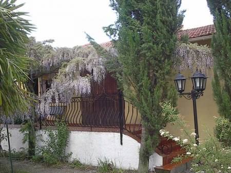 Grande maison agréable et chaleureuse au-dessus du village de Sospel.