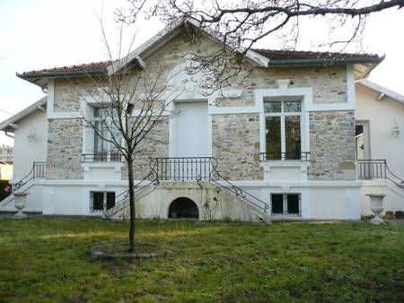 Location studio meublé villa Belle Etoile pour curistes ou vacanciers.