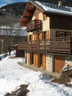 Loc appartement à Auris,village des Chatains, domaine skiable Alpe d'Huez.