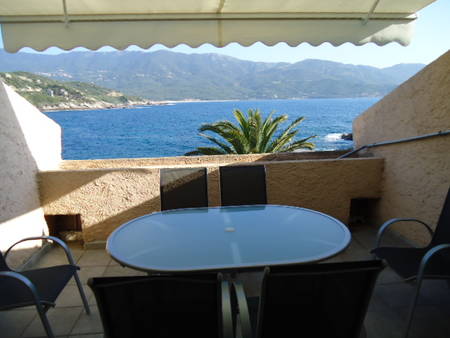 Superbe appartement pieds dans l'eau à Tiuccia.