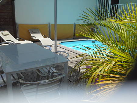 Villa bwa mapou de 200m2 classée 4 étoiles, près du spot de surf. 