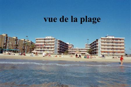 Appartement situé en bord de mer à La Pineda (entre Salou et Tarragone).