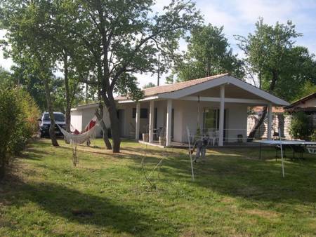 Location villa landaise au bord du lac de Sanguinet.