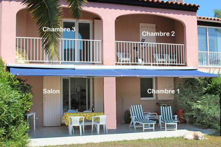 Location T4 duplex (76 m2, 4 pièces) 800m plage sable fin, 10 mn de Cannes.