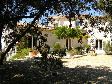 Location Villa à Anduze, Gard, pour 15 personnes avec piscine chauffée.