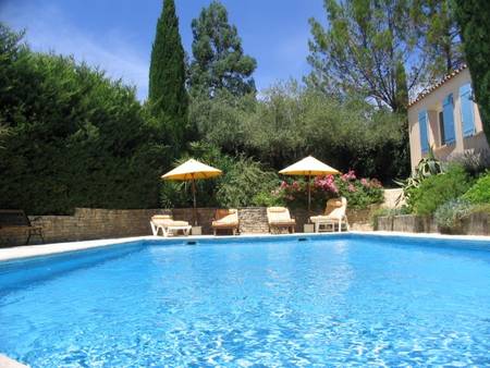 Villa résidentielle avec piscine pour 10 pers dans les pinèdes sans vis à vis.